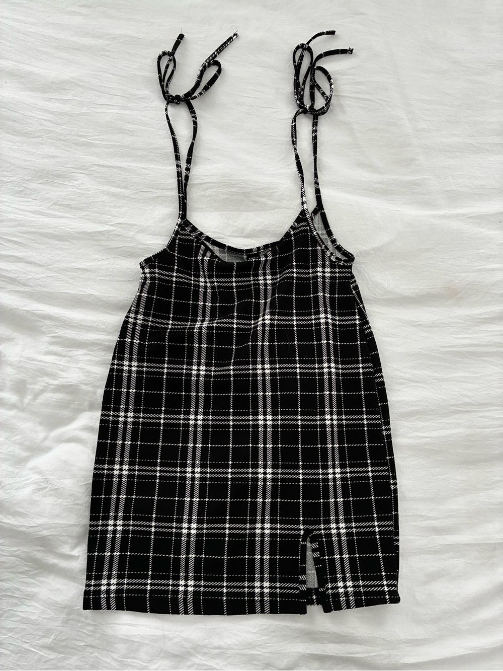 SHEIN Black and White Plaid Tie-Shoulder Kids One-Piece Bodysuit